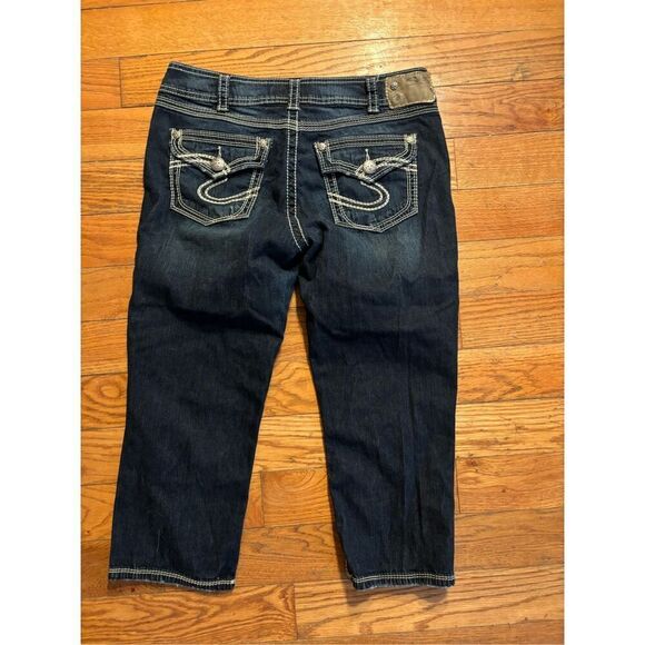 Silver Capri Jeans - Picture 4 of 4